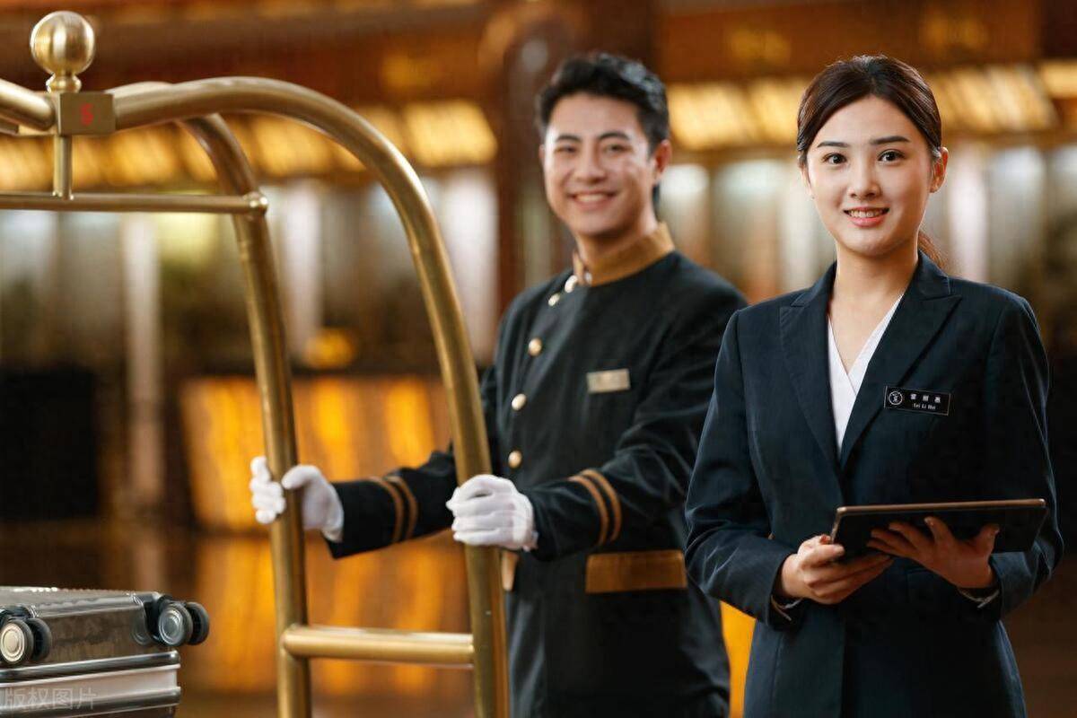 餐饮服务员的考证之路 怎么考、条件是什么、难度如何？